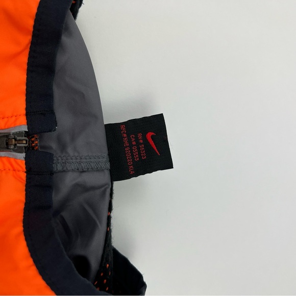 Vintage Nike Windbreaker with Reflective Stripes - Picture 8 of 9